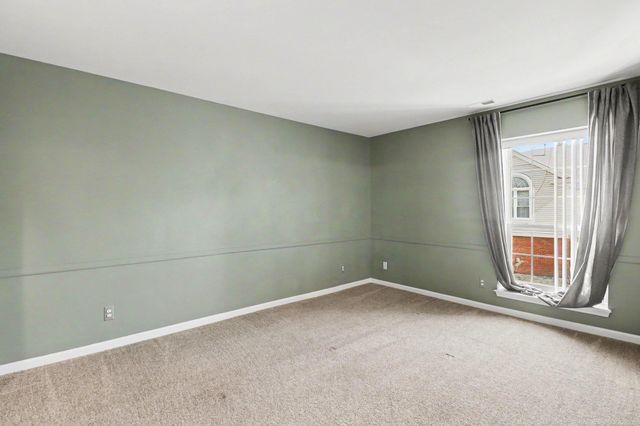 52328 Heatherstone Avenue, Macomb Twp, MI 48042