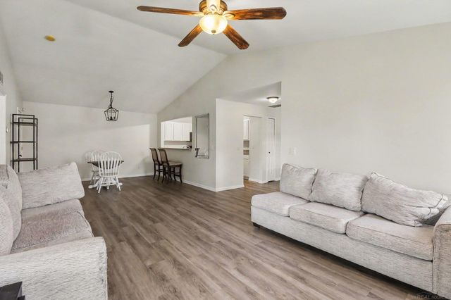 52328 Heatherstone Avenue, Macomb Twp, MI 48042