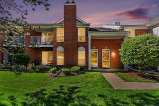 52328 Heatherstone Avenue, Macomb Twp, MI 48042