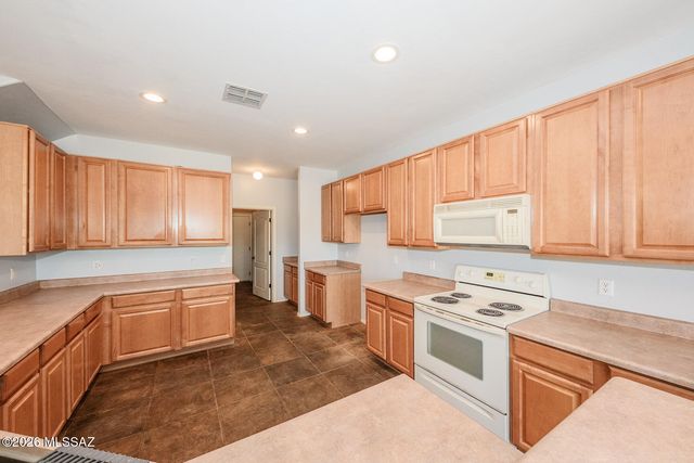 671 E Sterling Canyon Drive, Vail, AZ 85641