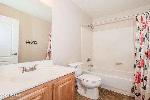 671 E Sterling Canyon Drive, Vail, AZ 85641