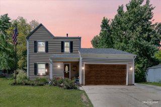 128 Joy Street, Sugar Grove, IL 60554