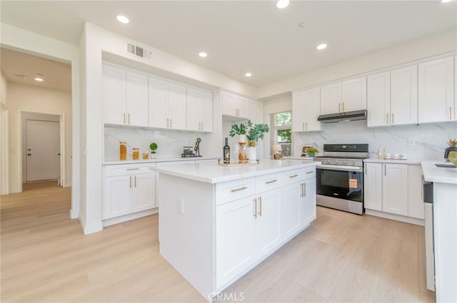 6541 Los Osos, Rancho Cucamonga, CA 91701