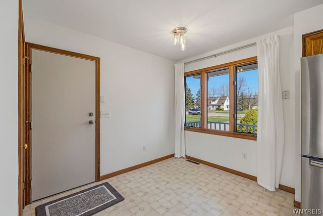 1340 Whitehaven Road, Grand Island, NY 14072