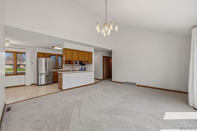1340 Whitehaven Road, Grand Island, NY 14072