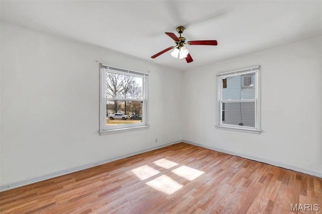 2045 Bainbridge Drive, St Louis, MO 63133