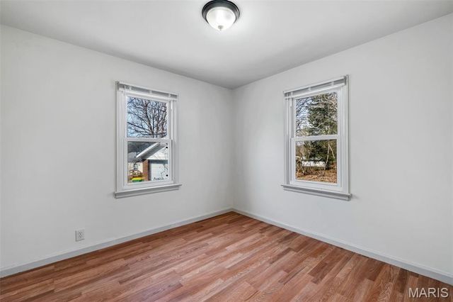 2045 Bainbridge Drive, St Louis, MO 63133