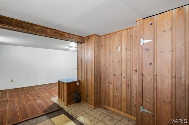 2045 Bainbridge Drive, St Louis, MO 63133