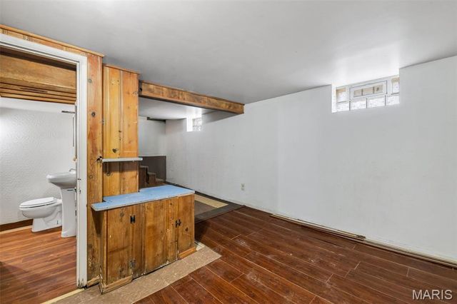 2045 Bainbridge Drive, St Louis, MO 63133