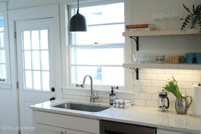 2041 Payne St, Louisville, KY 40206