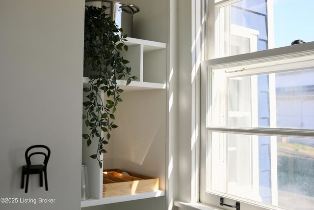 2041 Payne St, Louisville, KY 40206