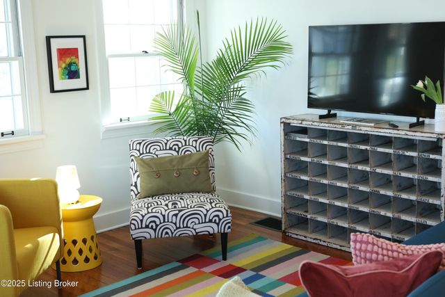 2041 Payne St, Louisville, KY 40206