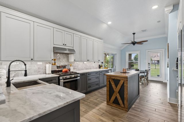 13724 Trail Break Drive, Fort Worth, TX 76052