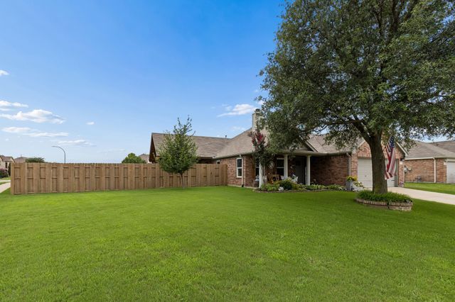 13724 Trail Break Drive, Fort Worth, TX 76052