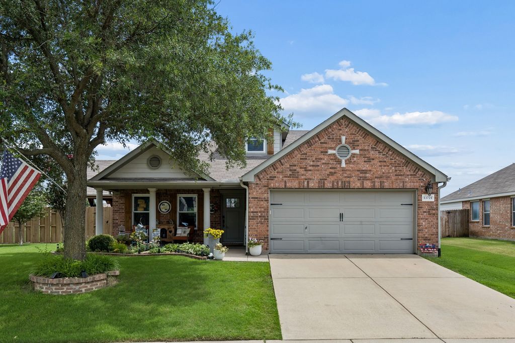 13724 Trail Break Drive, Fort Worth, TX 76052