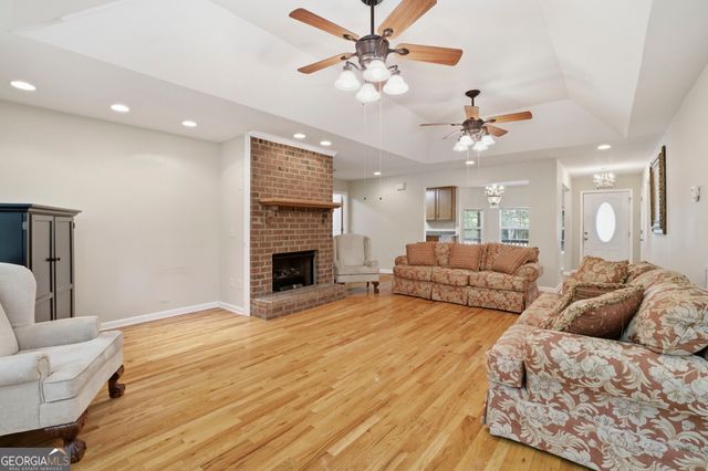12 Whispering Pines Road NE, Rome, GA 30161