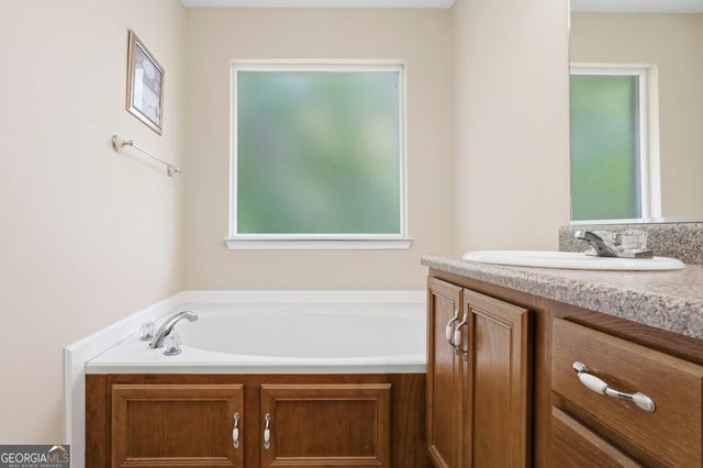 12 Whispering Pines Road NE, Rome, GA 30161