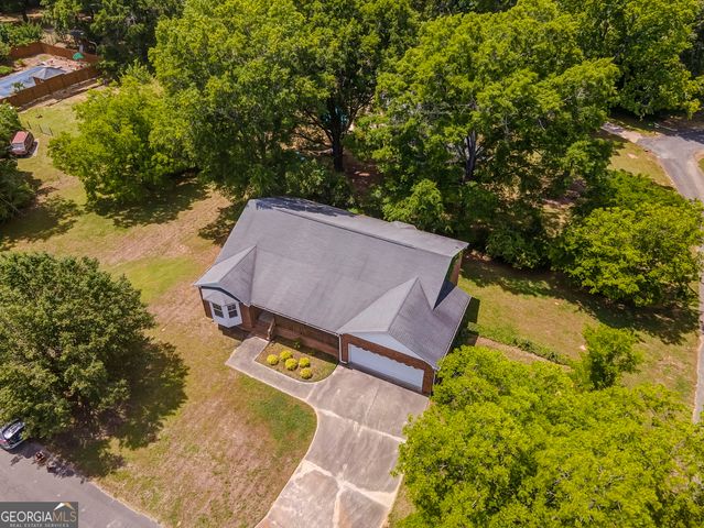12 Whispering Pines Road NE, Rome, GA 30161