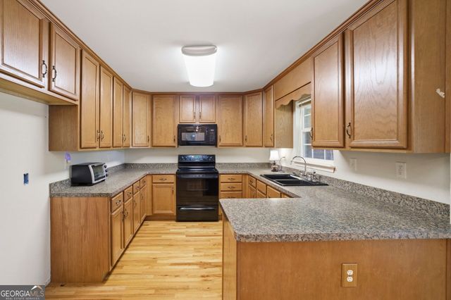 12 Whispering Pines Road NE, Rome, GA 30161
