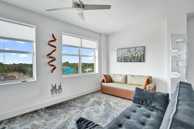 236 SE 5th Avenue 312, Delray Beach, FL 33483