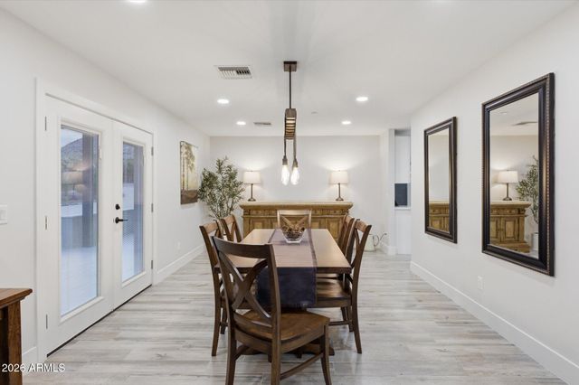 6737 N 60TH Street, Paradise Valley, AZ 85253