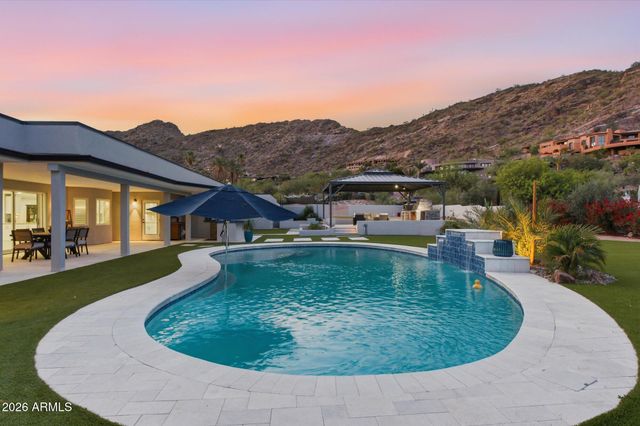 6737 N 60TH Street, Paradise Valley, AZ 85253