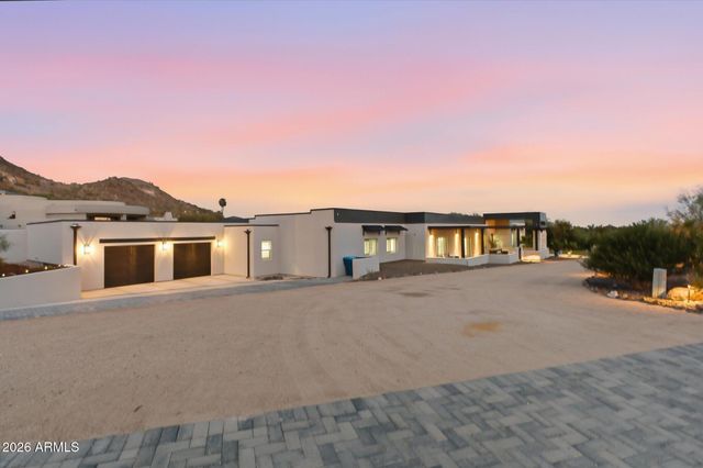 6737 N 60TH Street, Paradise Valley, AZ 85253