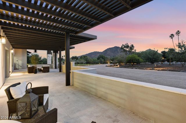 6737 N 60TH Street, Paradise Valley, AZ 85253