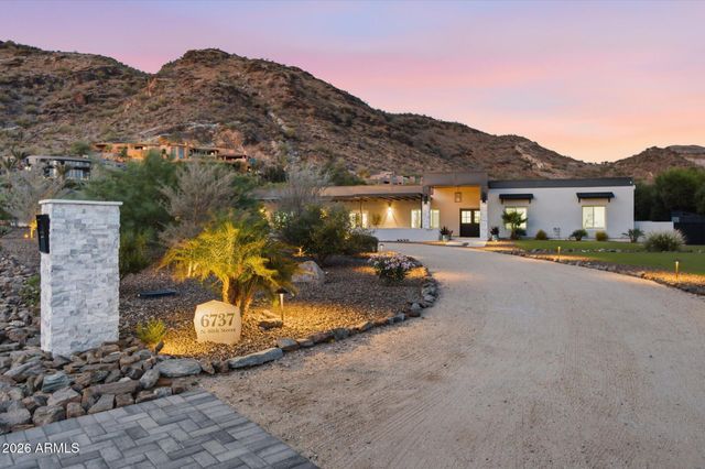 6737 N 60TH Street, Paradise Valley, AZ 85253
