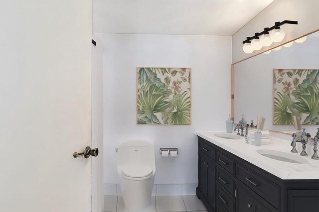 18031 Biscayne Boulevard 1104, Aventura, FL 33160