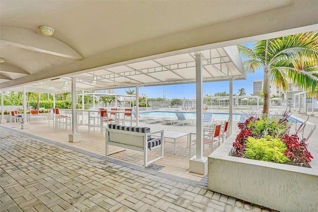 18031 Biscayne Boulevard 1104, Aventura, FL 33160