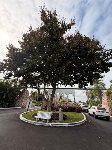 18031 Biscayne Boulevard 1104, Aventura, FL 33160