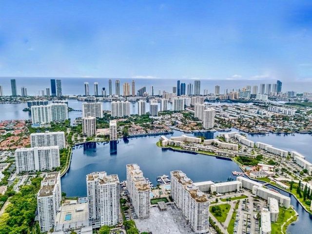18031 Biscayne Boulevard 1104, Aventura, FL 33160