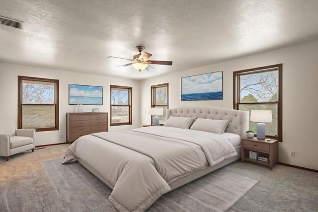 5801 Flor Del Rey NW, Albuquerque, NM 87120