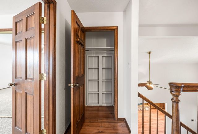 5801 Flor Del Rey NW, Albuquerque, NM 87120