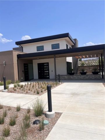 16032 Sunny Court, Fontana, CA 92336