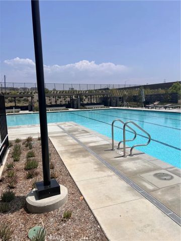 16032 Sunny Court, Fontana, CA 92336
