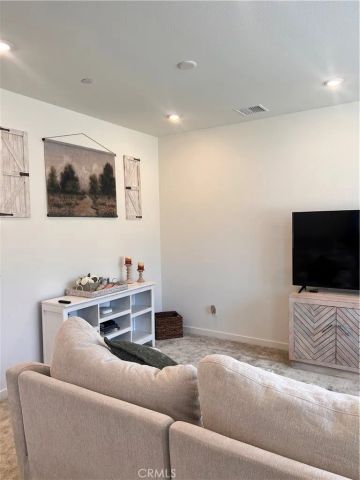 16032 Sunny Court, Fontana, CA 92336