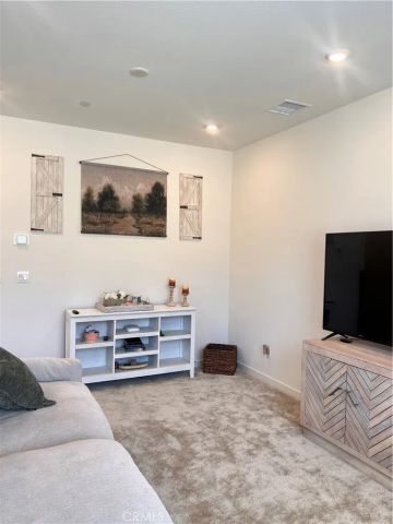 16032 Sunny Court, Fontana, CA 92336