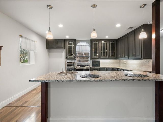 811 Green Pastures Drive, Cedar Hill, TX 75104