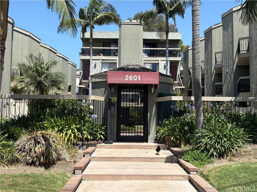 2601 E 19th 25, Signal Hill, CA 90755