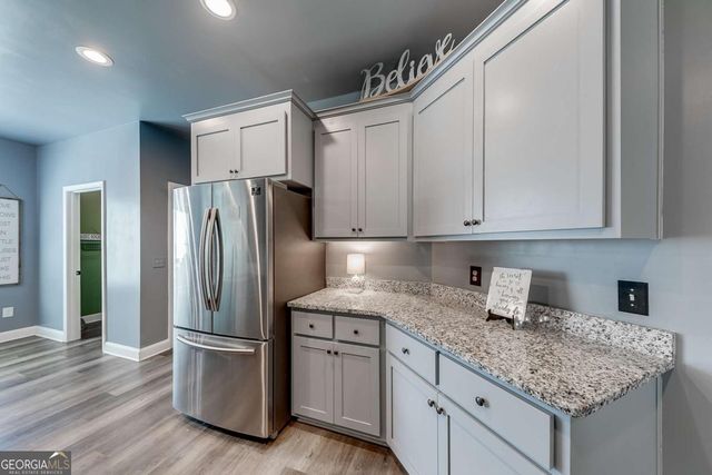 235 Mountain Creek Drive, Pendergrass, GA 30567