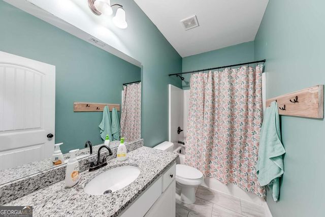 235 Mountain Creek Drive, Pendergrass, GA 30567