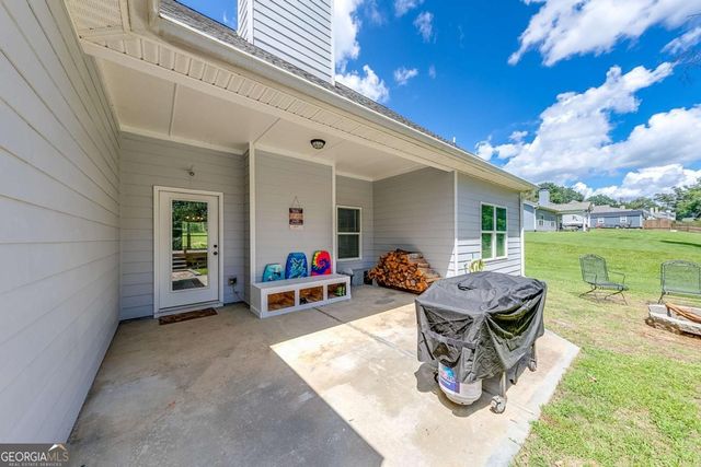 235 Mountain Creek Drive, Pendergrass, GA 30567