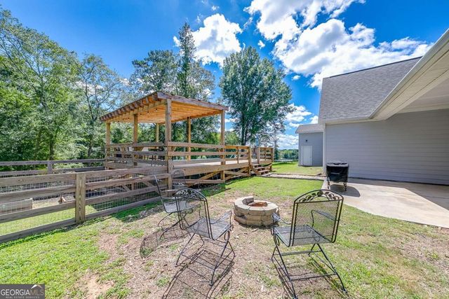 235 Mountain Creek Drive, Pendergrass, GA 30567