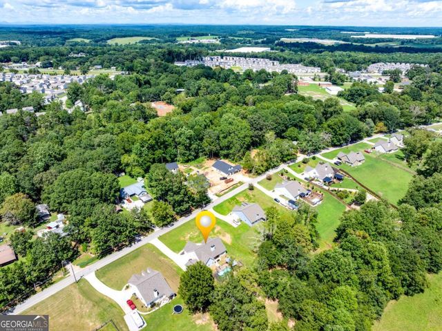 235 Mountain Creek Drive, Pendergrass, GA 30567