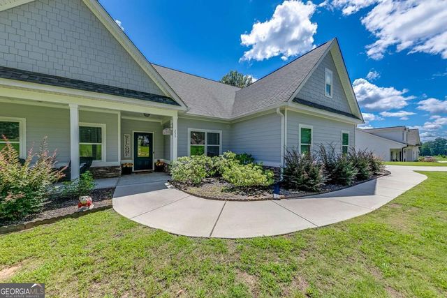 235 Mountain Creek Drive, Pendergrass, GA 30567