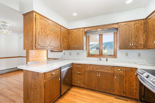 2223 Duluth Street, Maplewood, MN 55109