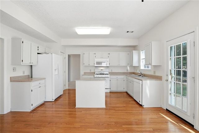 5042 Anclote Drive, Alpharetta, GA 30022