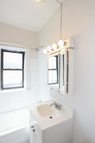 5419 S Harper Avenue 310, Chicago, IL 60615